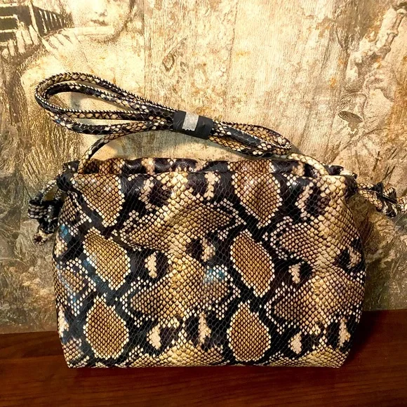 NWOT COS Mini Cavatelli Leather Mini Clutch Bag